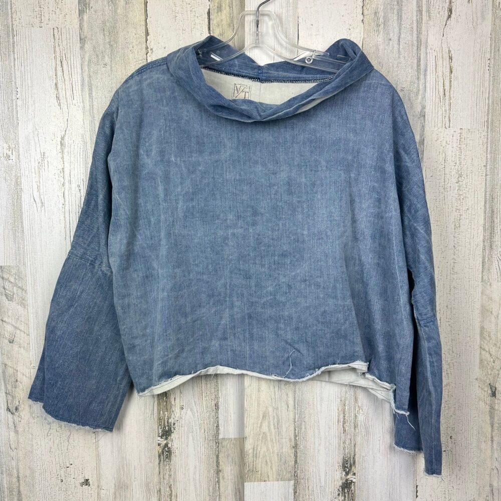 V/T distressed blue wash denim wide-neck raw hem oversized sweatshirt size small